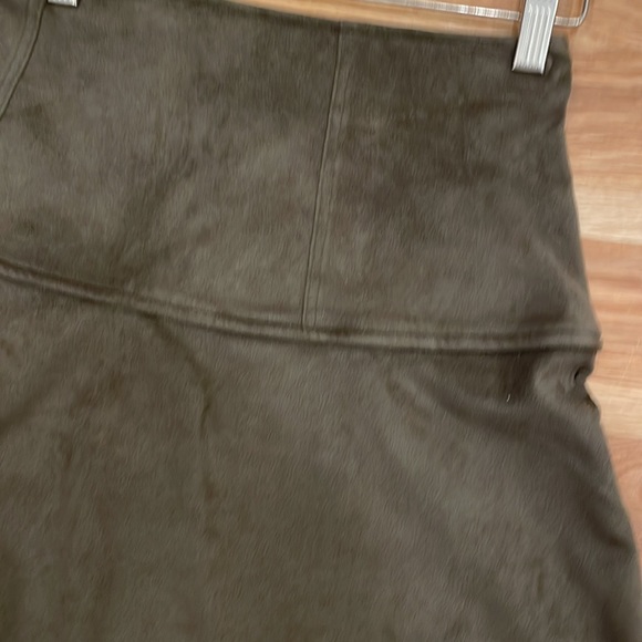 Easel suede olive skater skirt - Picture 2 of 4